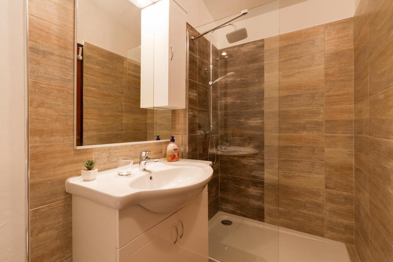 Weis Apartments Rovinj Zewnętrze zdjęcie